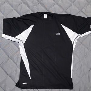Black North Face running shirt